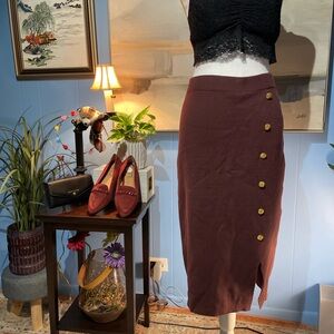 Elegant Burgundy Button-Detail Pencil Skirt